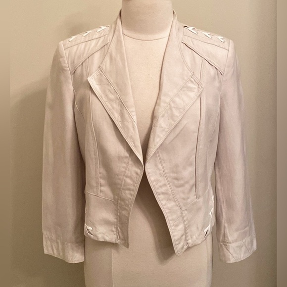 White House Black Market Jackets & Blazers - White House Black Market Cream Long Sleeve Criss Cross Open Moto Jacket Size 12